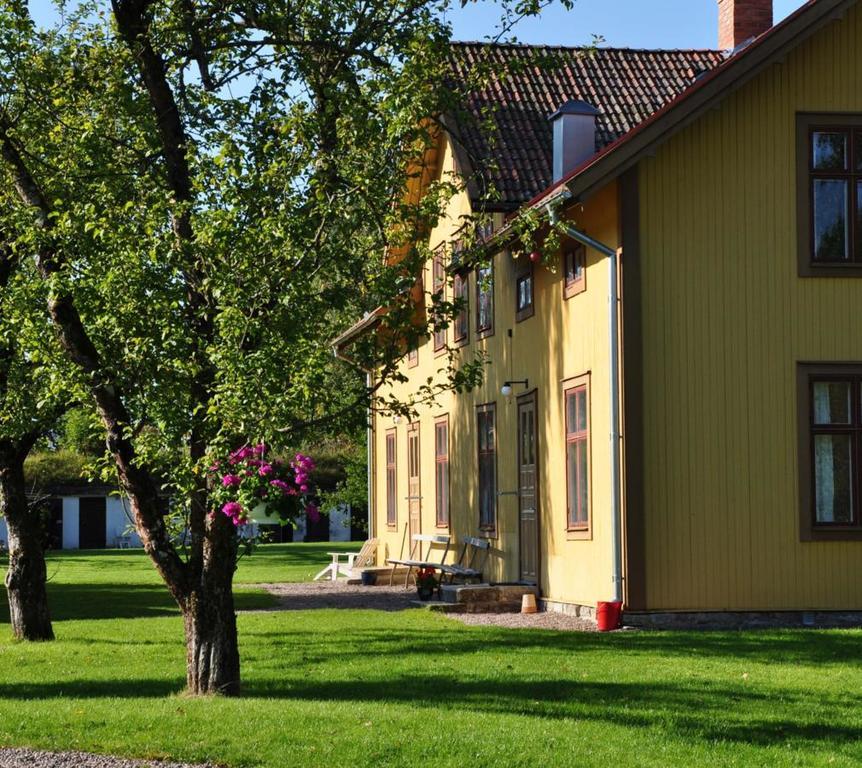 Stf Glasbruket Hostel & Apartments Borensberg Exterior foto